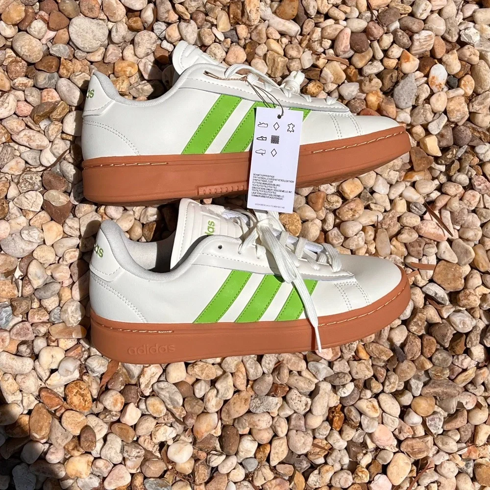Adidas White and Green Sneakers NWT - Picture 5 of 9